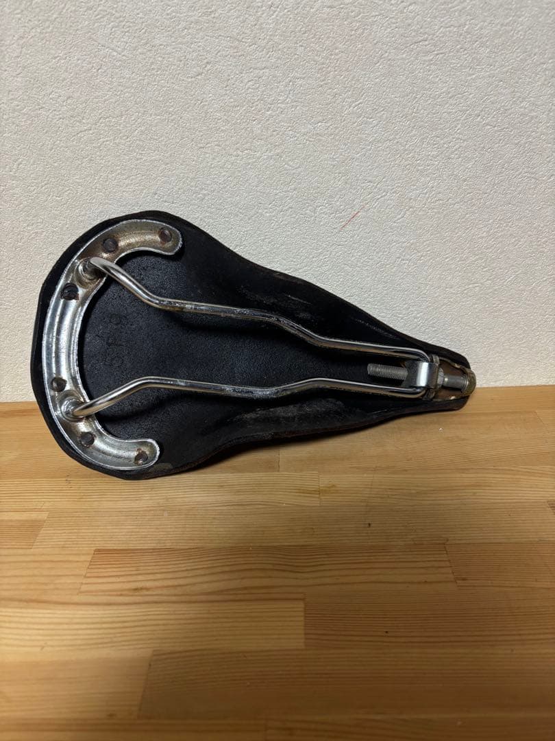 BROOKS レザーサドル