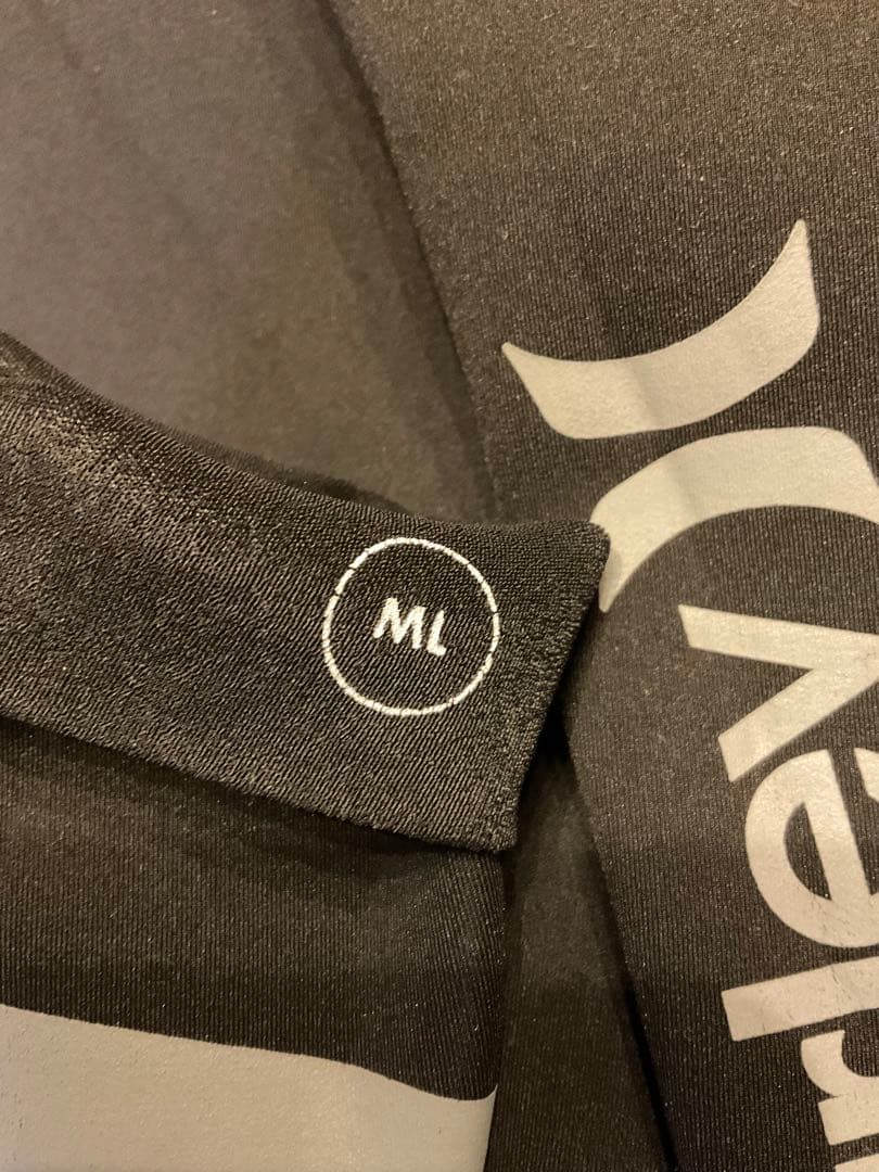 Hurley　ウエットスーツ　タッパー　ノンジップ　長袖　1mm　Mサイズ