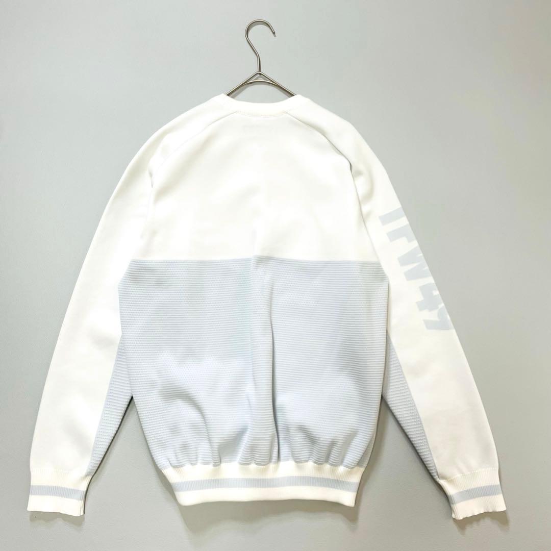 6436【美品】TFW49 クルーネックニット　セーター　軽量 厚手 保温