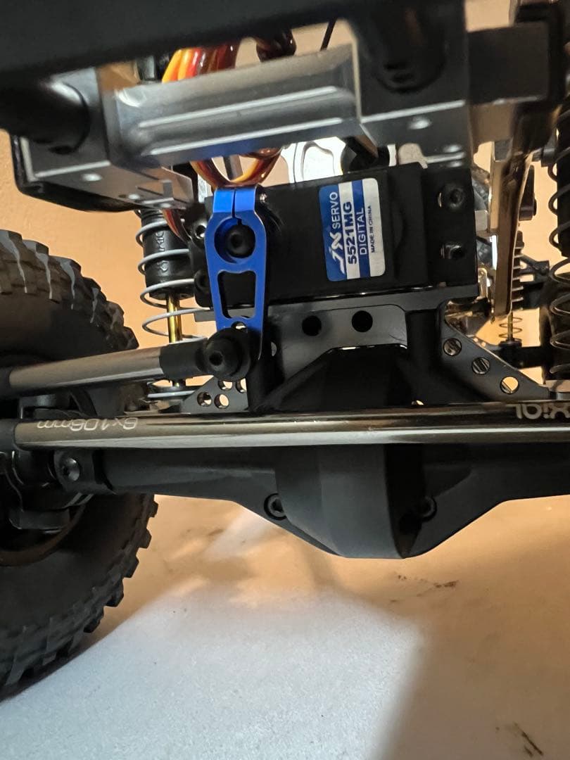 ☆最終価格☆ RCクローラー　axialボディ　2速 scx10風