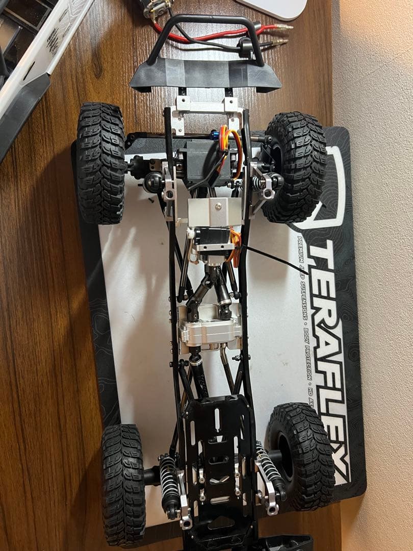 ☆最終価格☆ RCクローラー　axialボディ　2速 scx10風