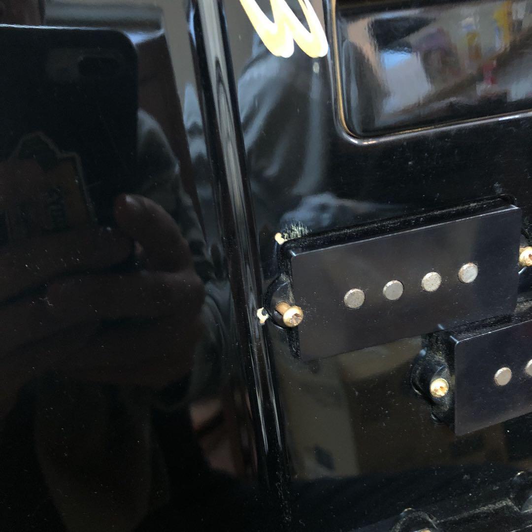 エレキベース