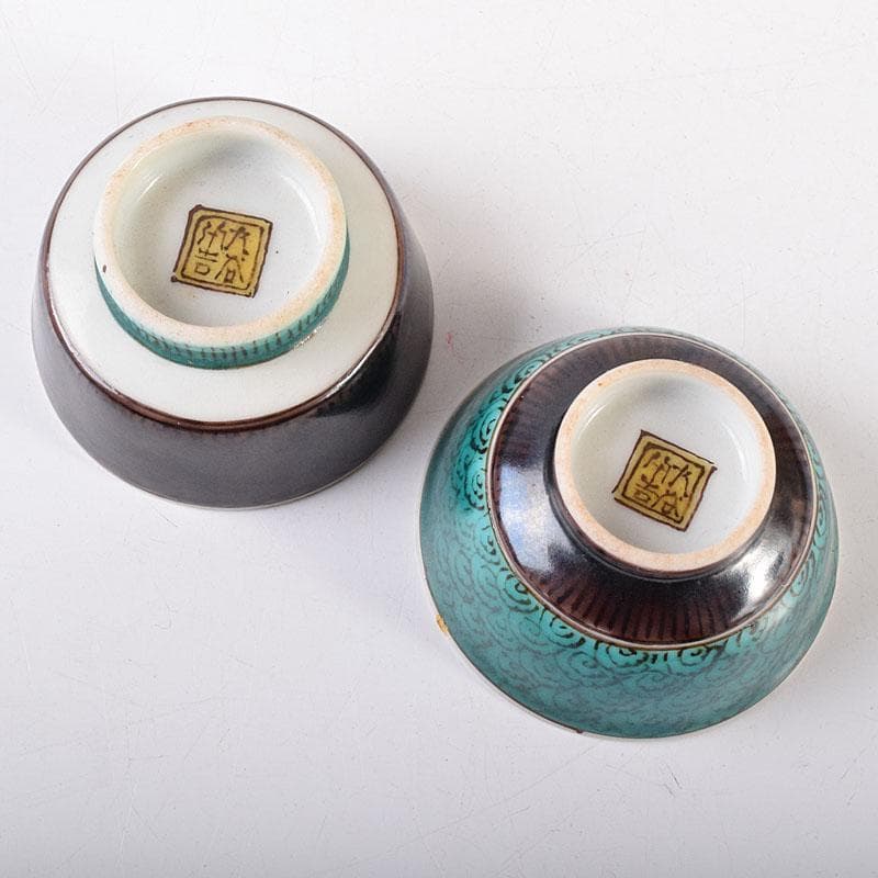 九谷焼　青手九谷　二代徳田八十吉造　絵変　酒盃　ぐい呑 ２客　共箱　C　7120