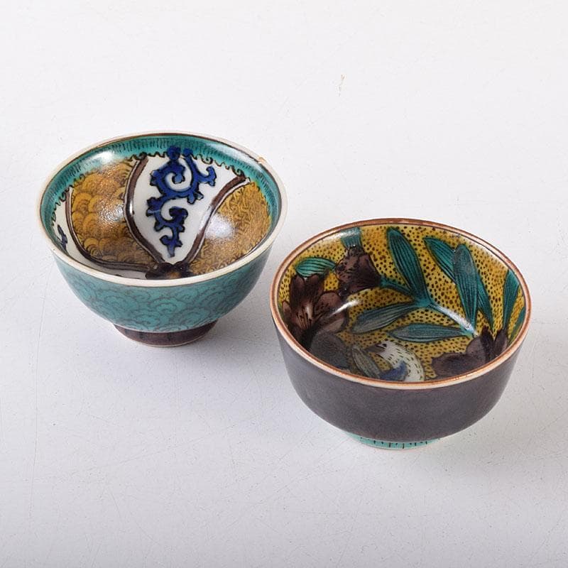 九谷焼　青手九谷　二代徳田八十吉造　絵変　酒盃　ぐい呑 ２客　共箱　C　7120