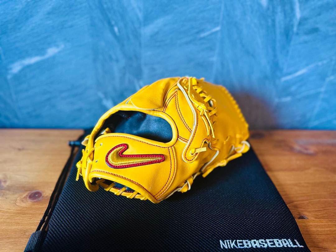 新品 NIKE ナイキ DIAMONDELITE ピッチャー用硬式グラブ 希少品