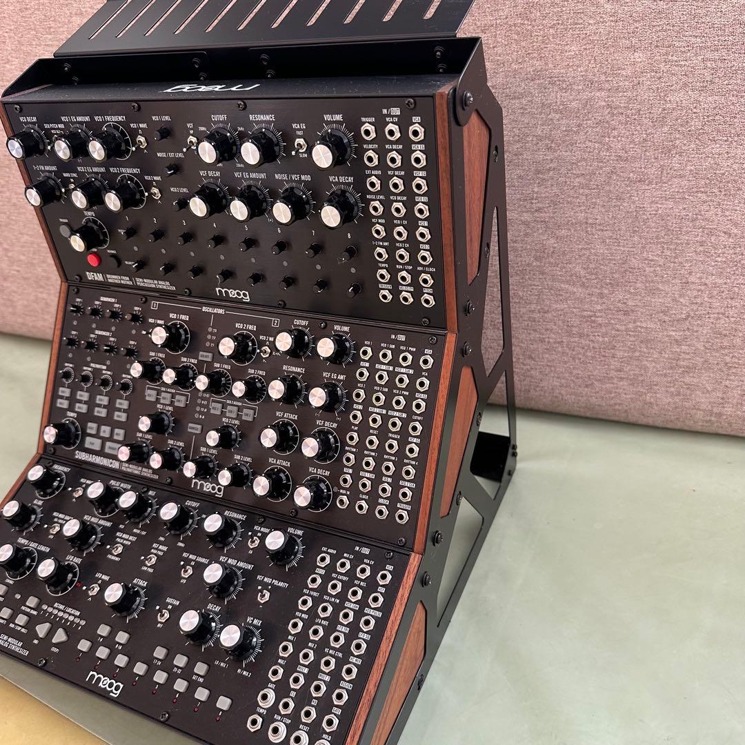 MOOG シンセ mother32 subharmonicon DFAM①