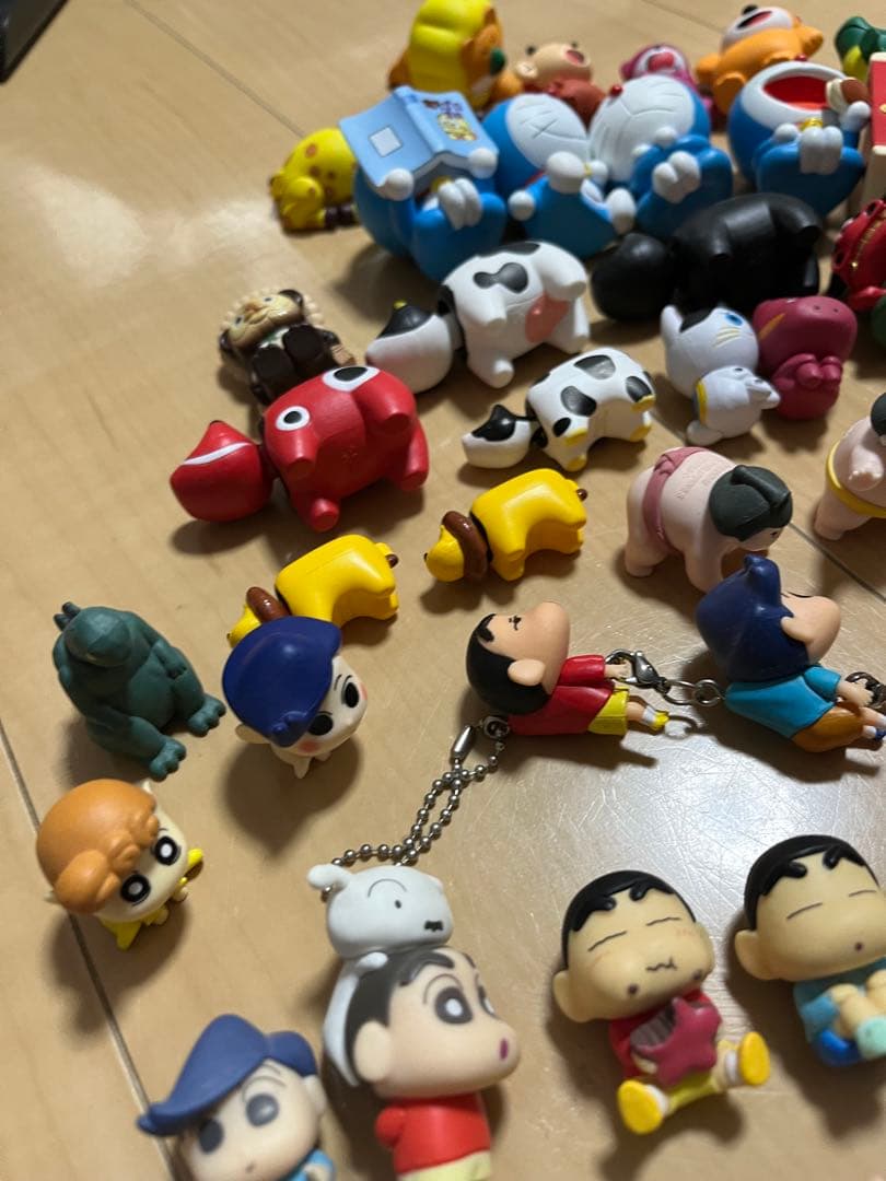 クレヨンしんちゃん・ドラえもん・ポケモン フィギュアセット