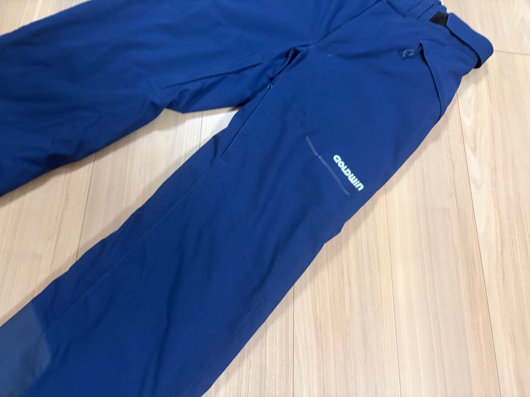 ★送料無料・超美品★お洒落　ゴールドウィン　スノーパンツ　スノーボード　スキー