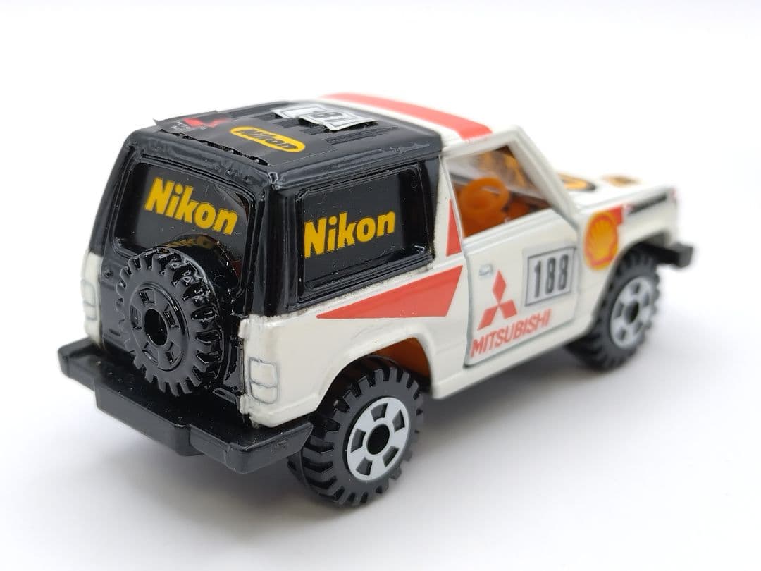 トミカ黒箱６９ 三菱パジェロ　Ｎｉｋｏｎ　三菱自販特注 Mitsubishi