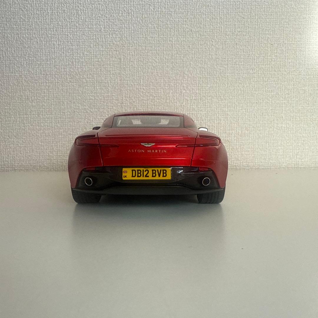 Xiaoguang Model 1/18 アストンマーティン db12