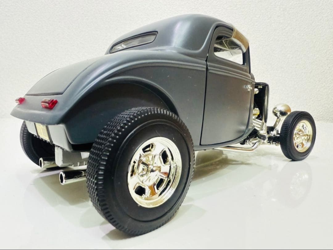 アーテル/'34 Fordフォード HotRodホットロッド アメグラ 1/18