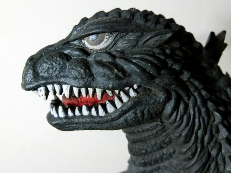 ゴジラ フィギュア 苔 溶岩プレート 台座 横49×高さ39cm 制作品