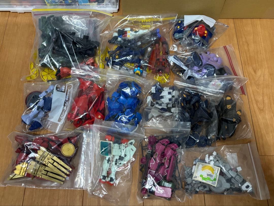 ■*■様 ガンプラ ジャンクまとめ売り 約100体以上