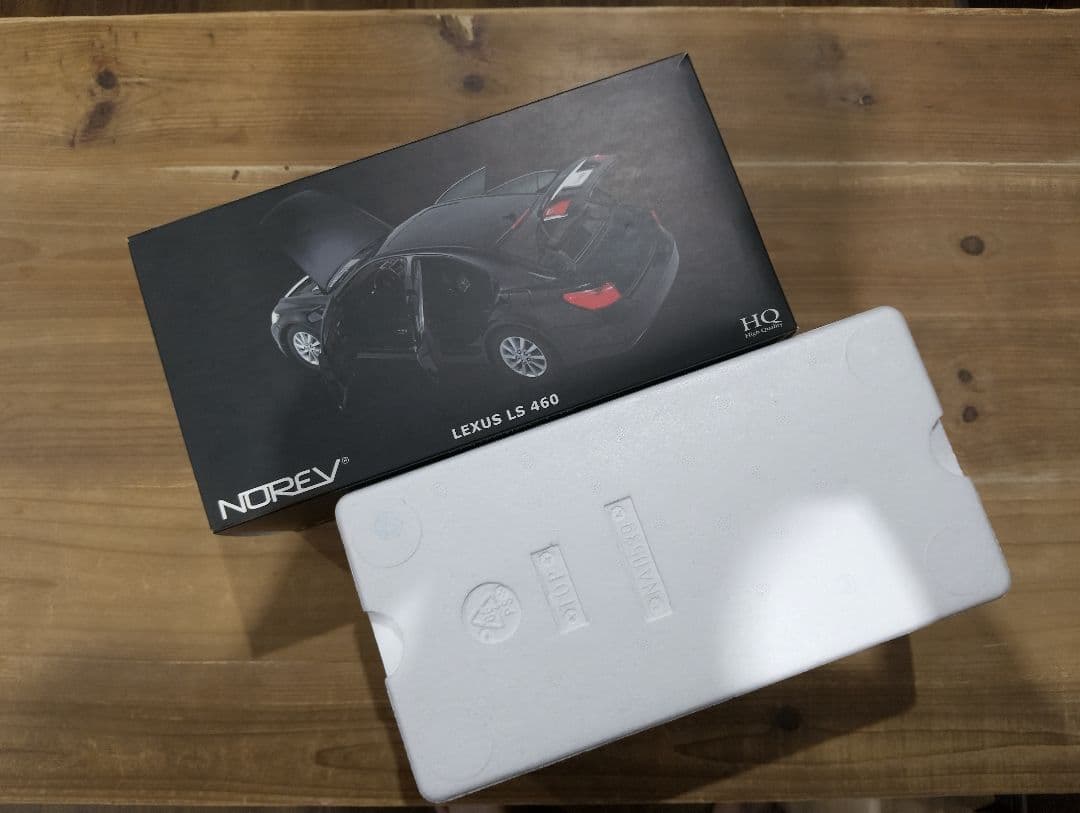 1/18 ノレブ　レクサス　LS460　中期型　ミニカー　ブラック