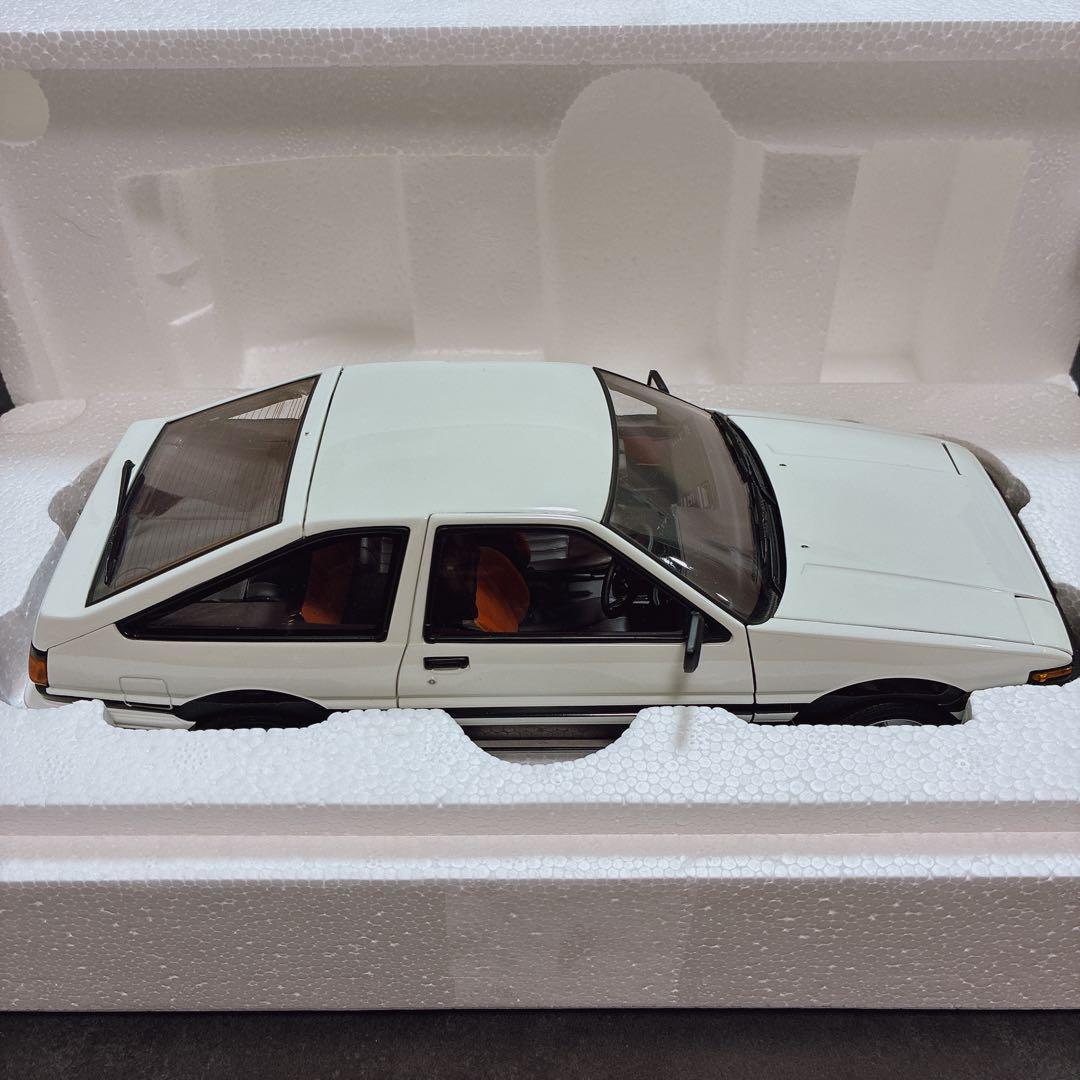 オートアート 1/18 トヨタ スプリンター トレノ GT APEX AE86