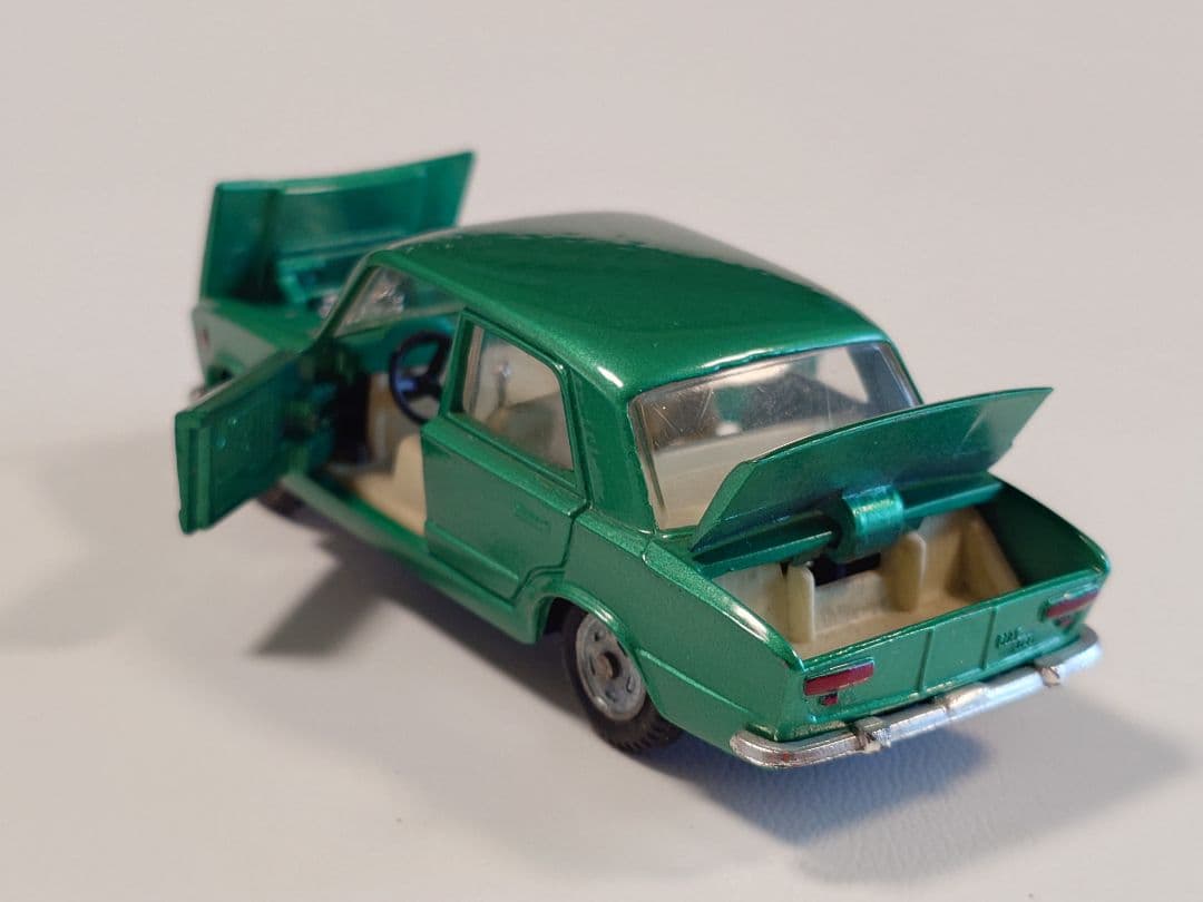 MEBETOYS 　A-16 FIAT 124