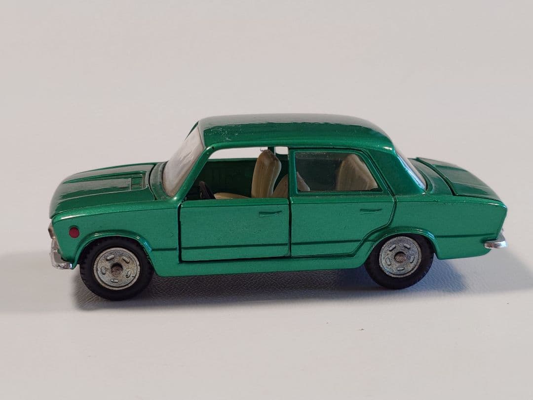 MEBETOYS 　A-16 FIAT 124