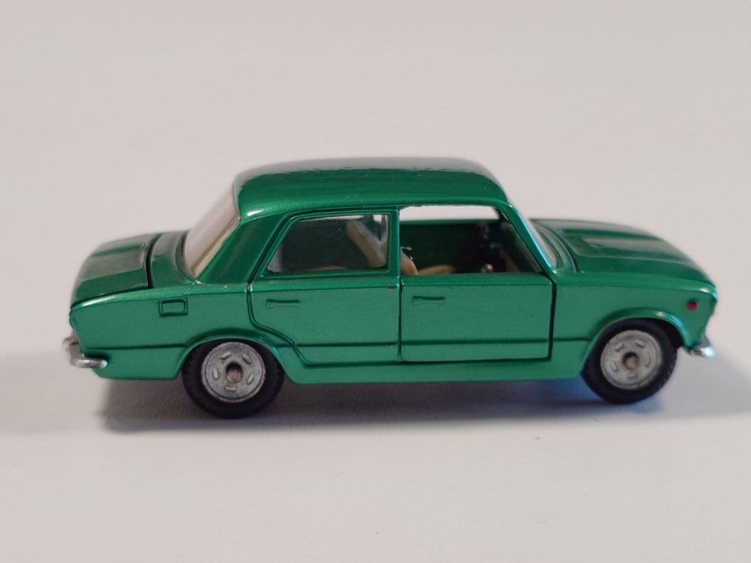 MEBETOYS 　A-16 FIAT 124