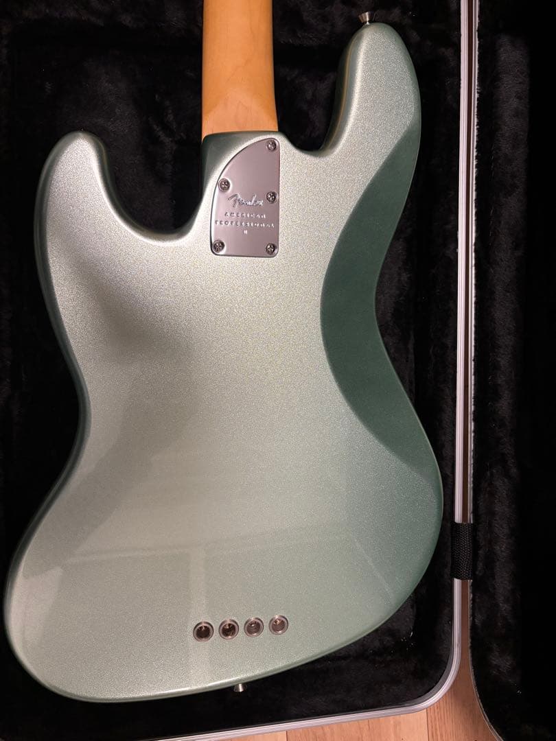 ベース American Professional II Jazz Bass