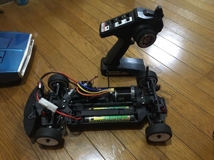 ラジコンカー