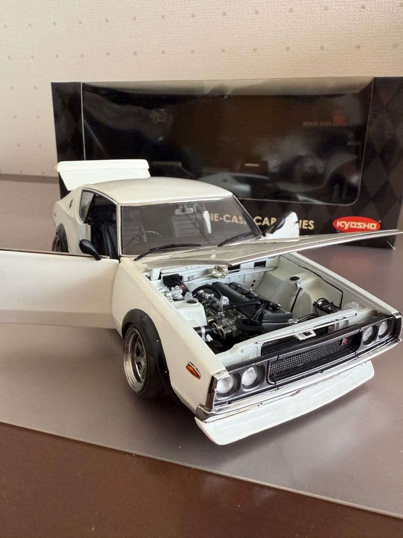 こ*こ様 Kyosho 1/18スカイライン GT-R ケンメリ　カスタム品　ホ