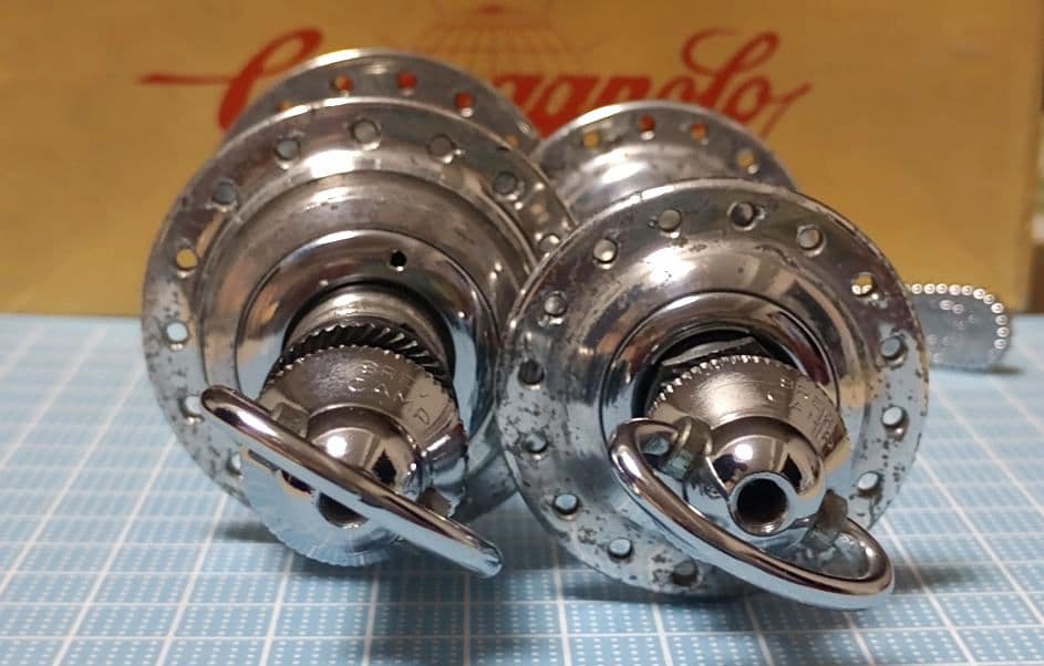 カンパニョーロ レコード ハブ スモールフランジQR 32H