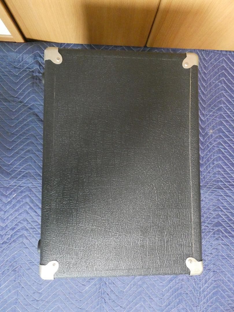 ベースアンプ CARVIN MB10