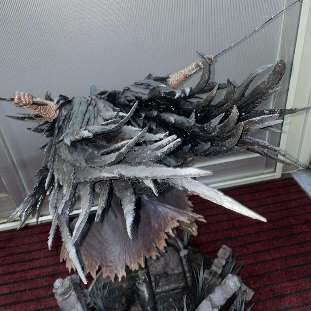 750体限定 No.001 ブラッドボーン 狩人狩りアイリーン スタチュー