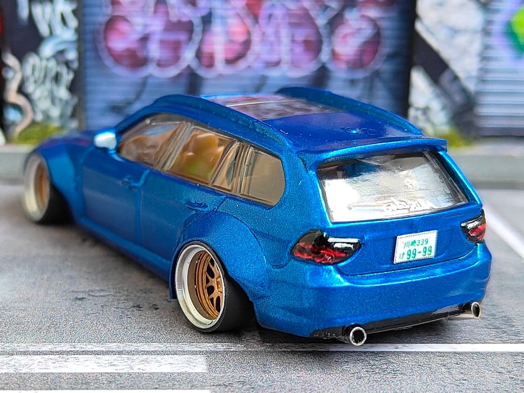 トミカ改造  M3 オーバーフェンダー 紫 深リム マッチボックス