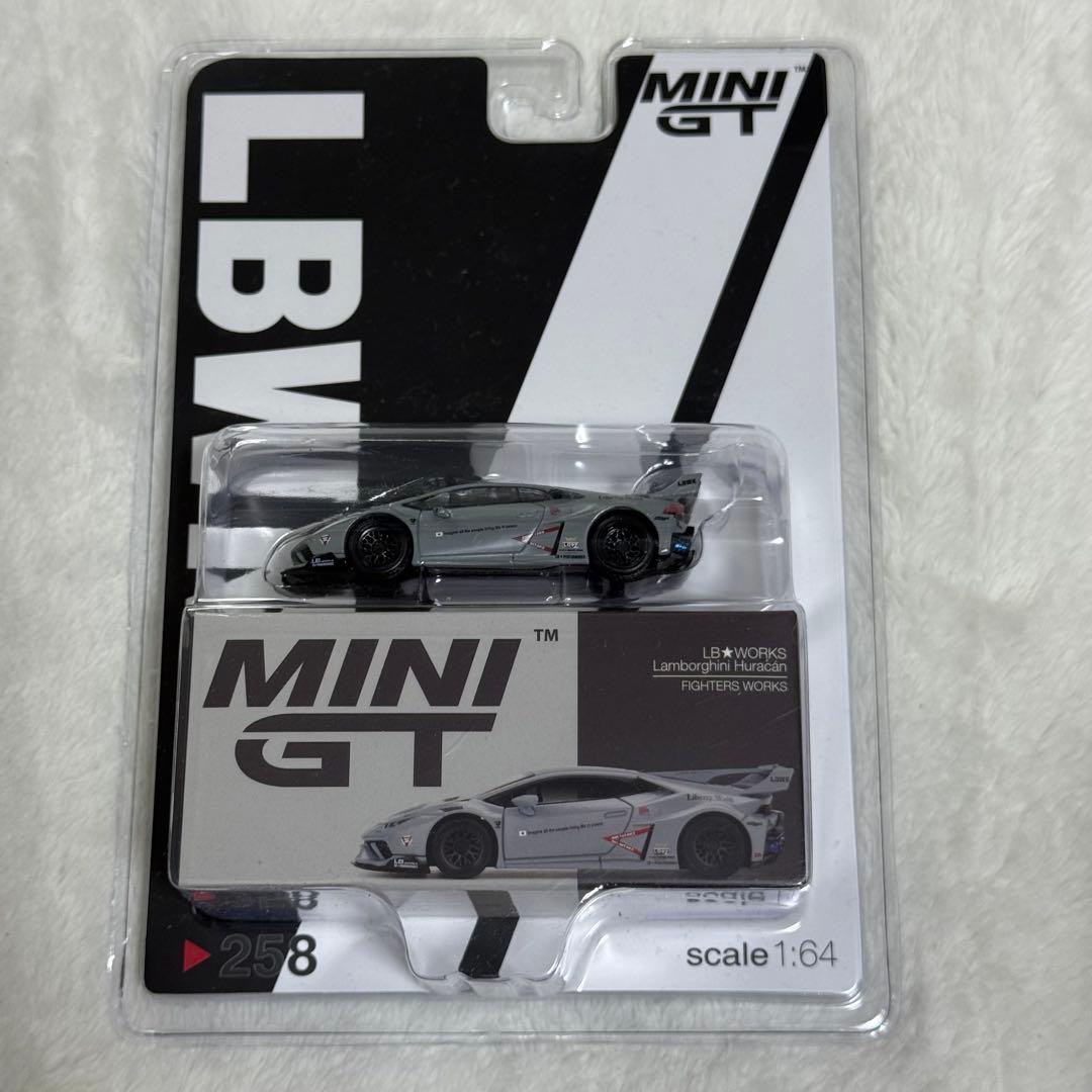 MINI GT 1/64 LBWK ランボルギーニウラカン ファイターズワークス