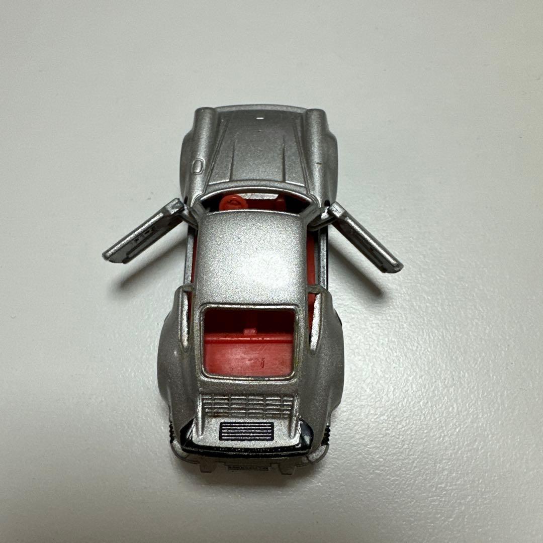 トミカ ミニカーNo F1 ポルシェ930ターボ　（赤シート）バレンタイントミカ