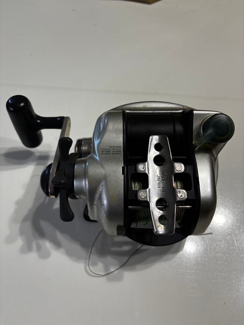《美品》ダイワ 電動リール　スーパータナコンS 500W