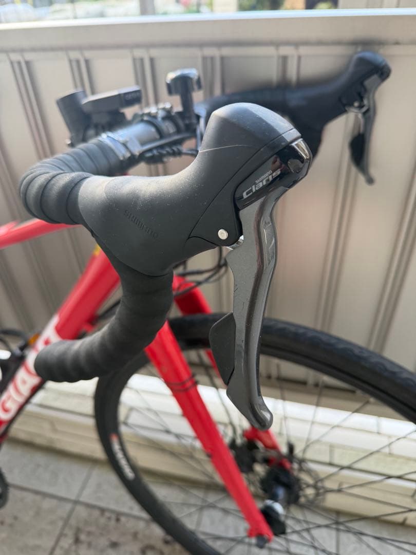 GIANT レッド ロードバイク Shimano Claris