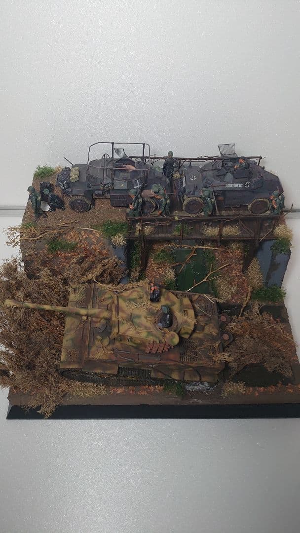 1/35 タミヤ ドイツ軍 タイガー戦車 ワーゲン ジオラマ 完成品