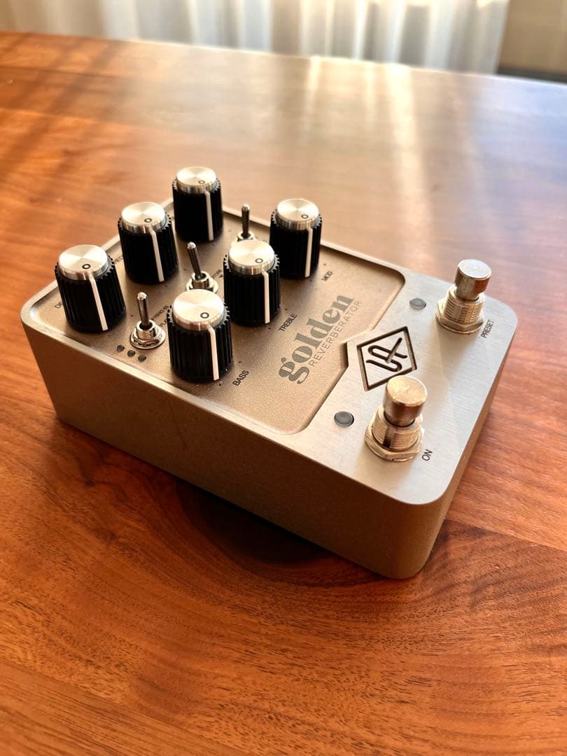 ギター UAFX golden reverberator