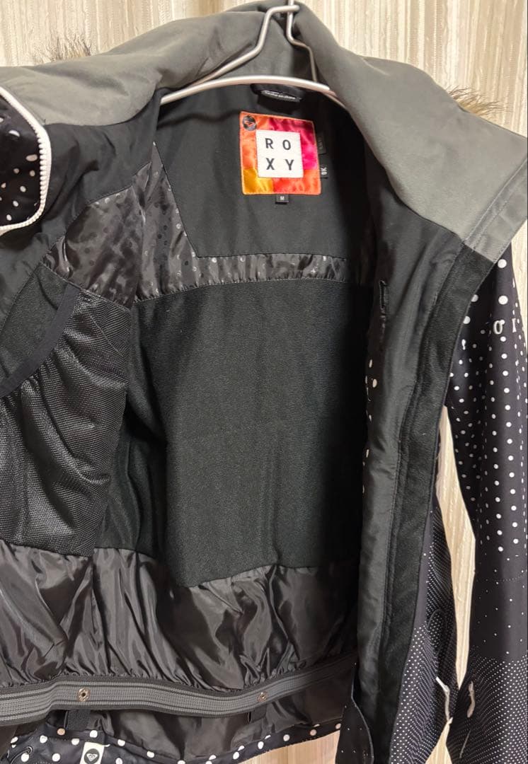 【美品】ROXY スノーボードウェア ジャケット Mサイズ　8K防水性