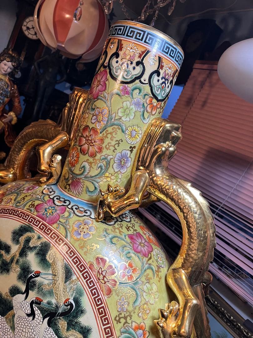中国美術、嶺東窯製 、金彩花瓶93㌢金彩色絵 大花瓶 、鶴図 、龍、特大花瓶