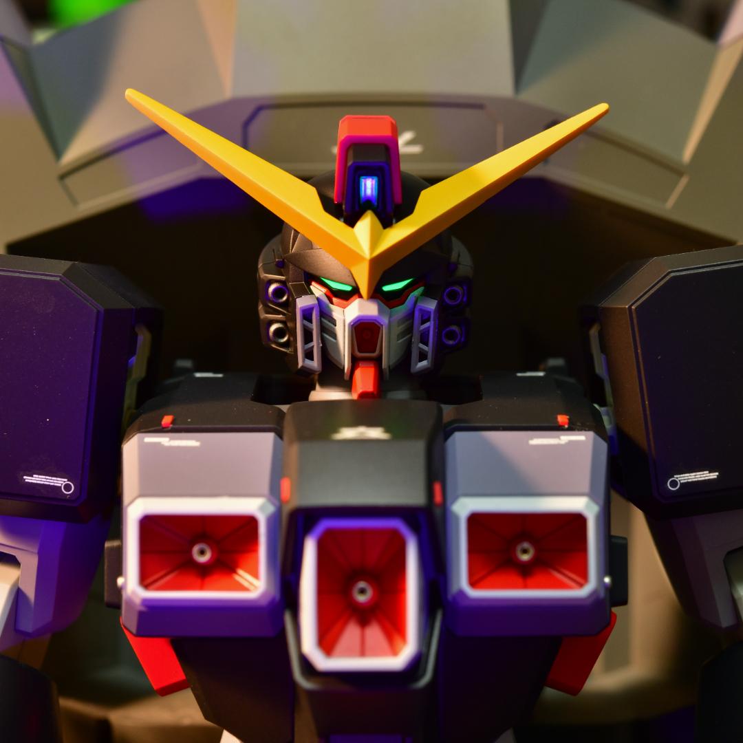 【全塗装完成品】HG デストロイガンダム