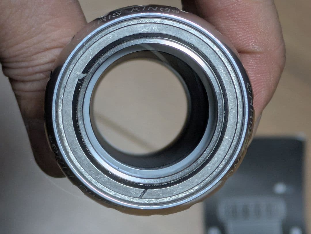 CHRIS KING ボトムブラケット SRAM MTB