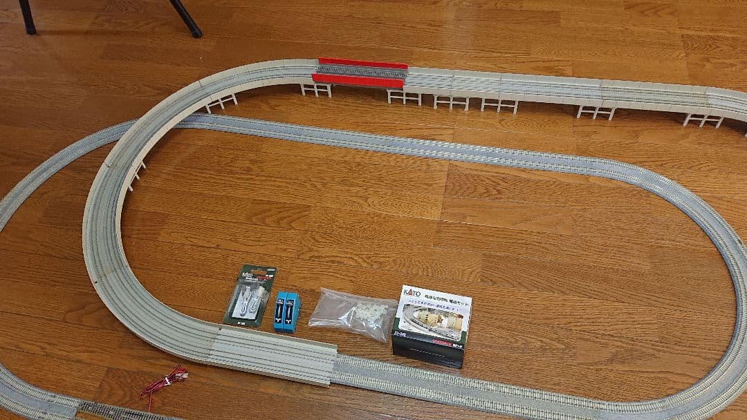 KATO製品 立体交差 複線レイアウト(片渡りポイント・島式ホーム)①