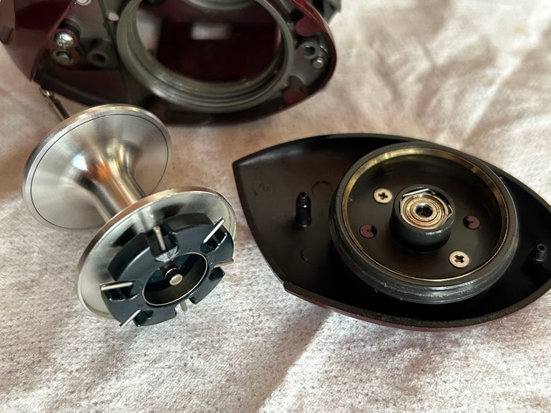 シマノ スコーピオン1500 　動作良好　ZPI SSRC カーボンハンドル
