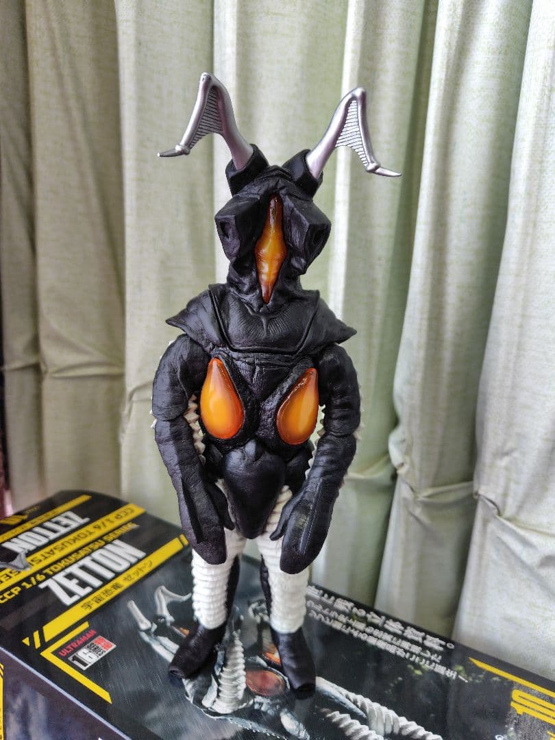 宇宙恐竜 ゼットン アドベントVer. 「ウルトラマン」 CCP 1/6