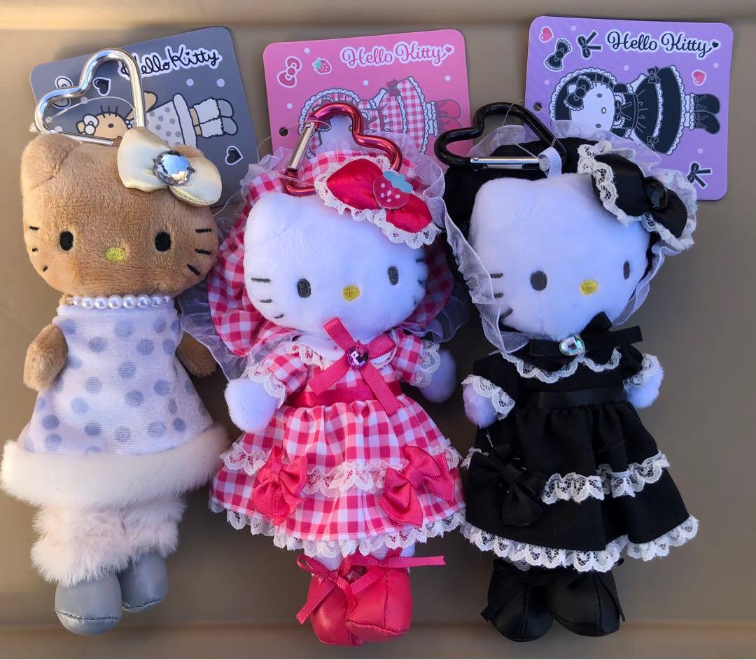 超お買得‼️正規品　新品　タグ付　ハローキティドレススタイルキーホルダー6set❣️