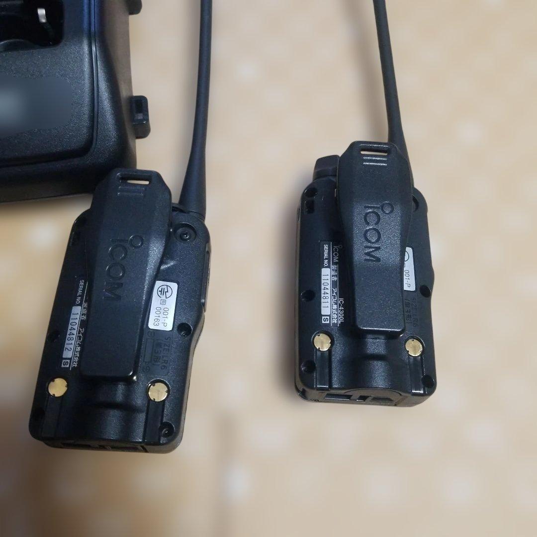 iCOM トランシーバー　IC-4300 BC-200充電器セット　①