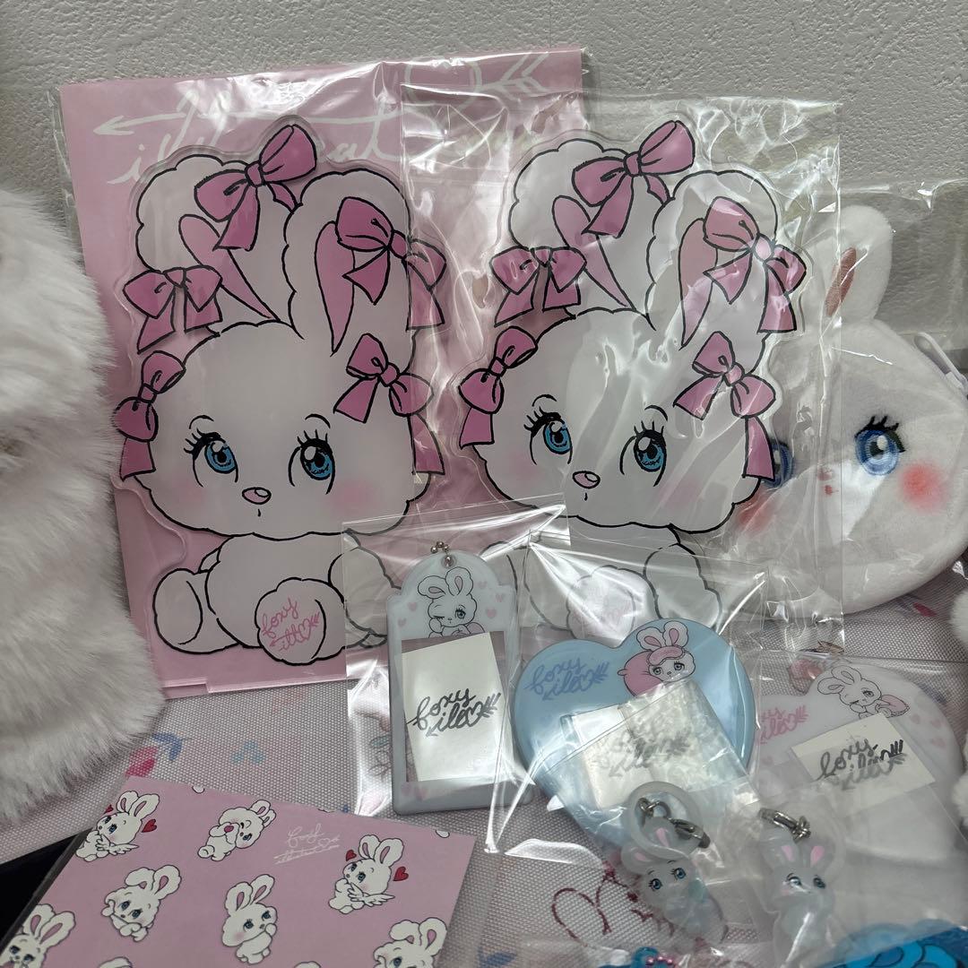 画像2枚目もセット　foxy illustrations レア　グッズ　セット