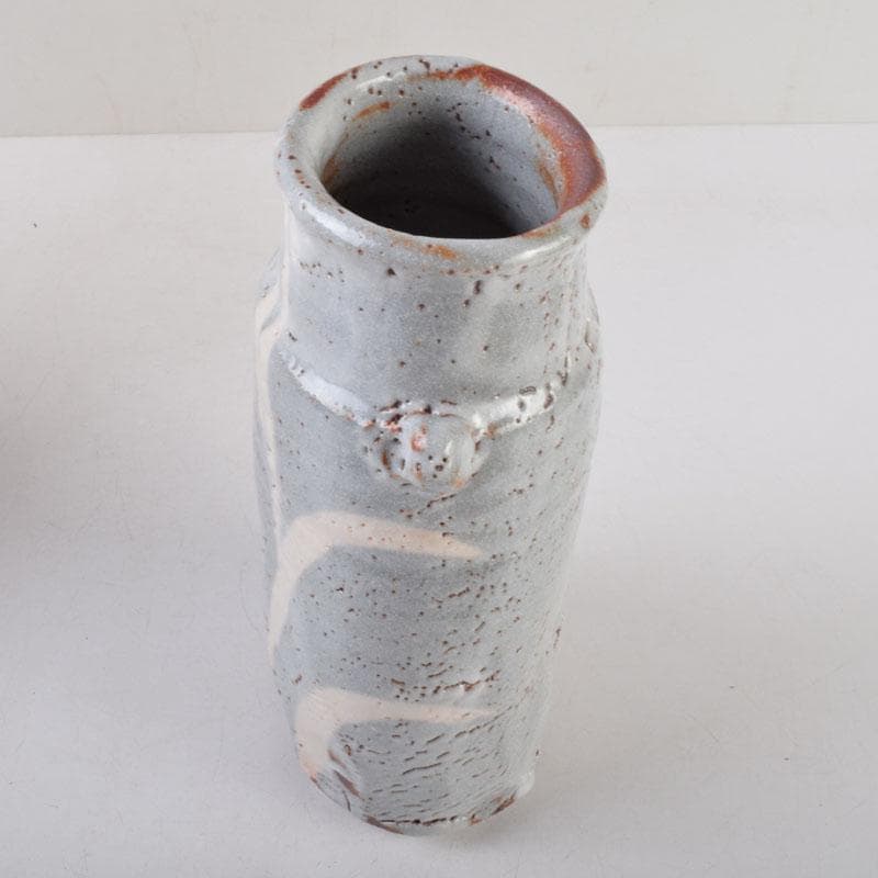 安藤日出武作　鼠志野　双耳花生　花瓶　共箱　V　8585
