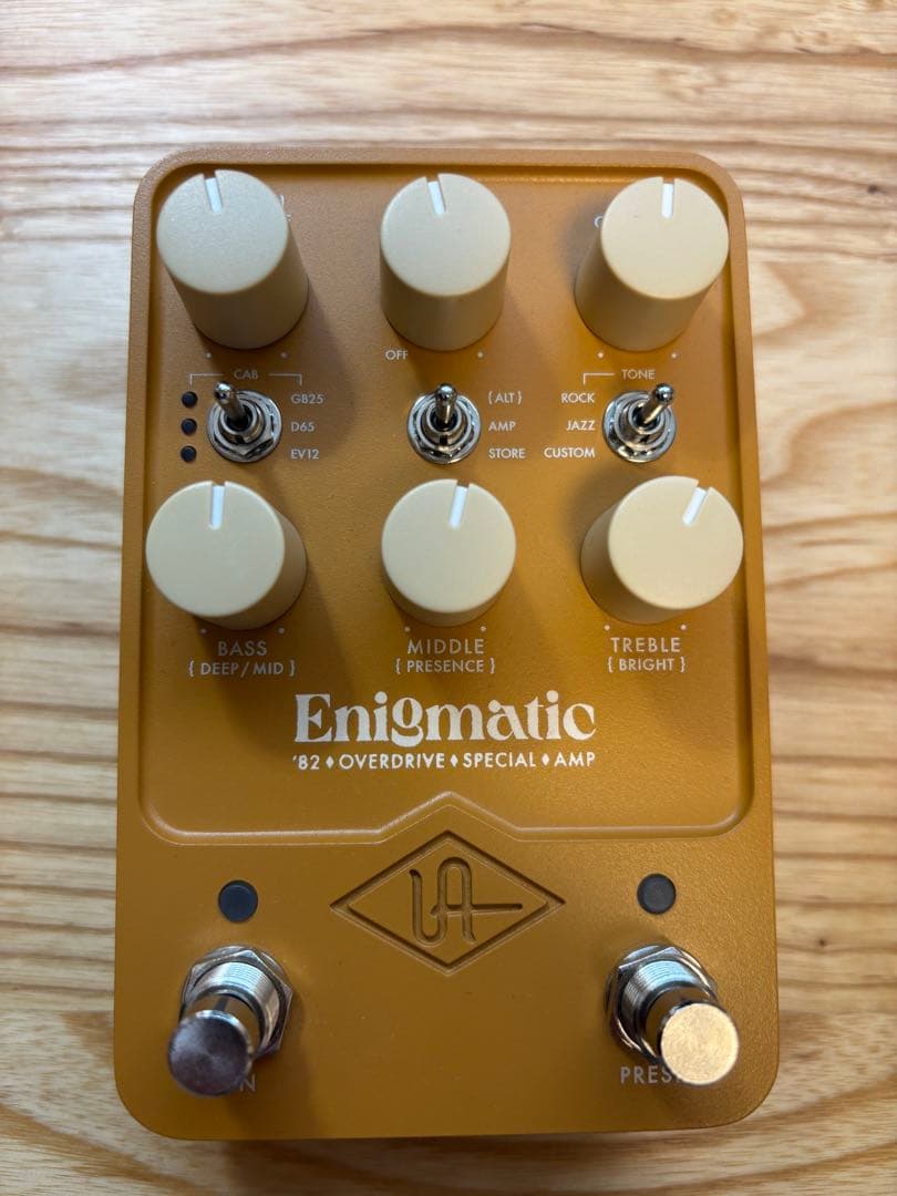 ギター Universal Audio UAFX Enigmatic 82