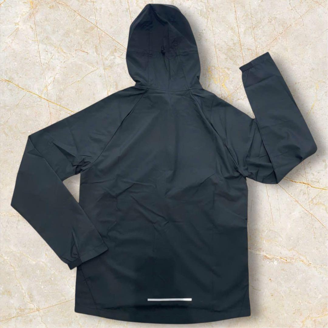 Nike ブラック ウィンドブレーカー 新品未使用