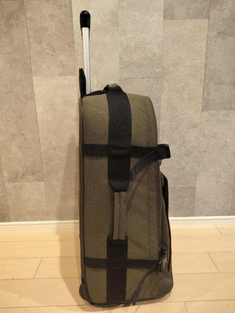 【美品】無印良品 撥水ソフトキャリーケース 40L　カーキ色　オシャレ