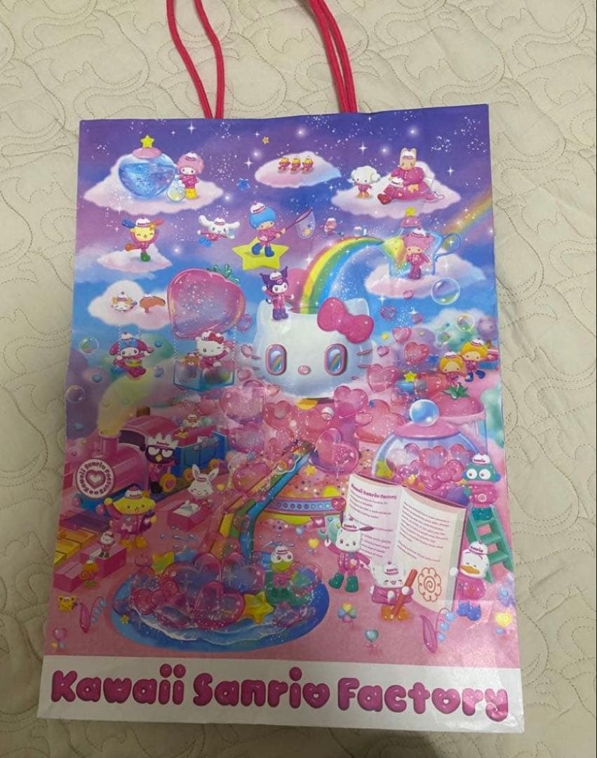 ハローキティのぬいぐるみと雑貨セット